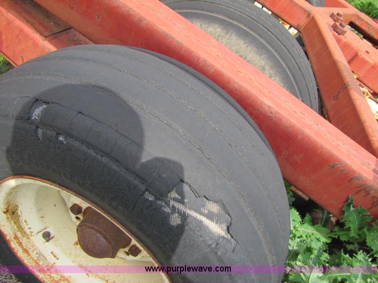 image for item B2266 New Holland TD200 24' disk