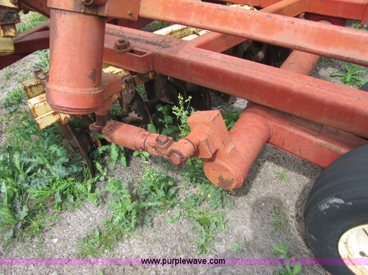 image for item B2266 New Holland TD200 24' disk