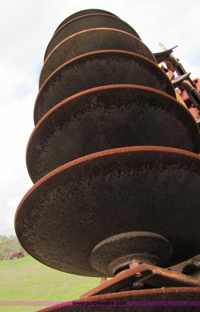 image for item B2266 New Holland TD200 24' disk