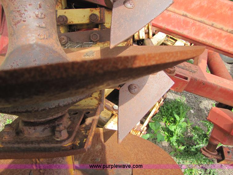 image for item B2266 New Holland TD200 24' disk