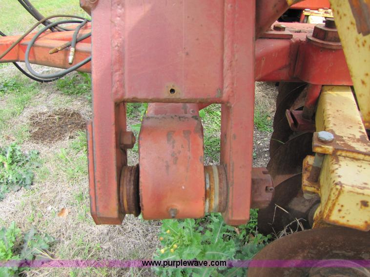 image for item B2266 New Holland TD200 24' disk
