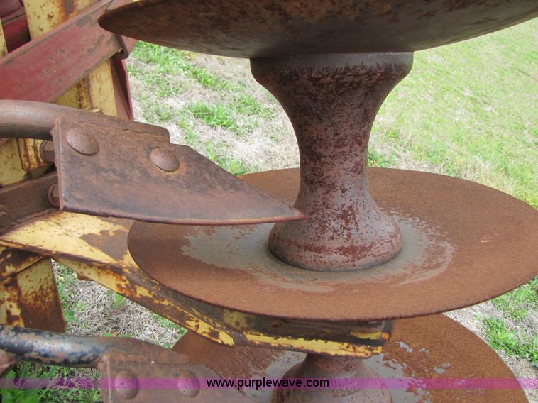 image for item B2266 New Holland TD200 24' disk