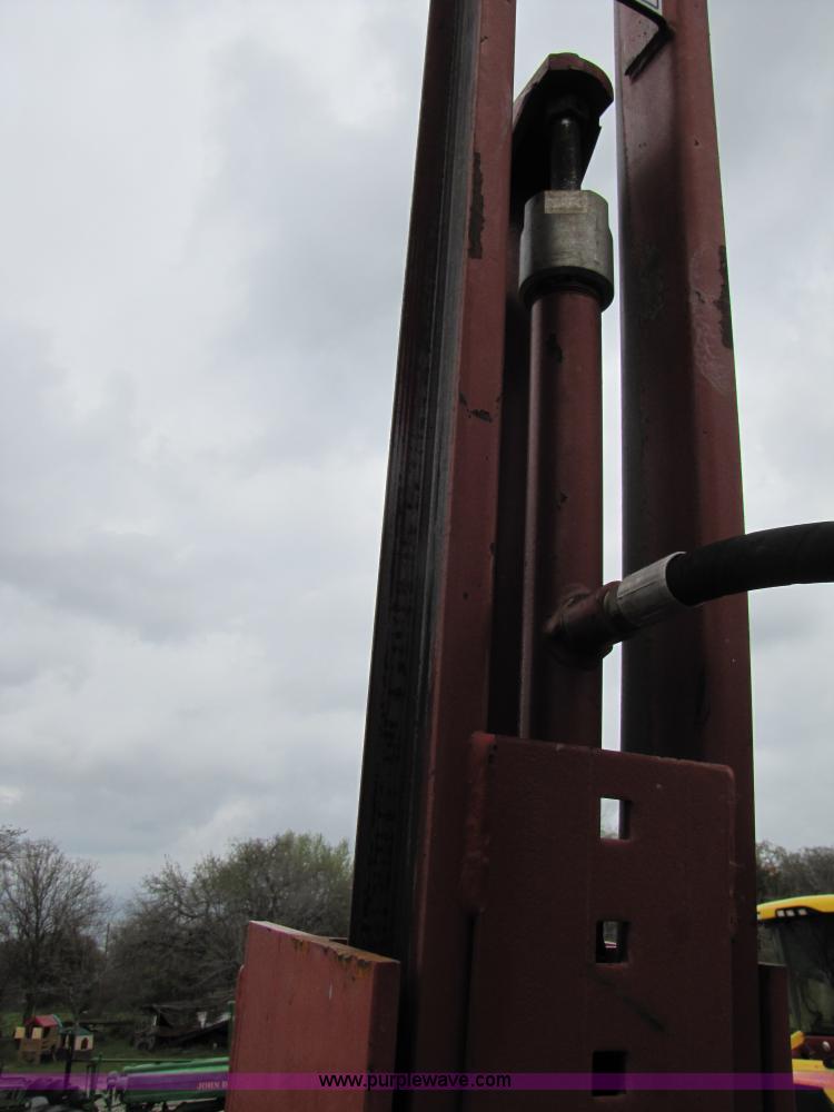 Shaver HD8 hydraulic post driver in Burleson, TX Item B2269 sold