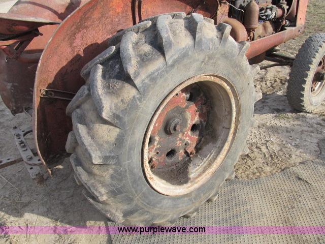 image for item B2642 McCormick WBK tractor