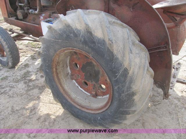 image for item B2642 McCormick WBK tractor