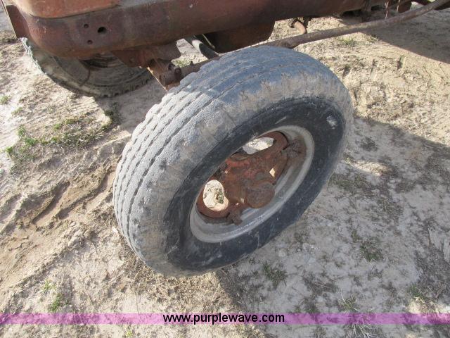 image for item B2642 McCormick WBK tractor