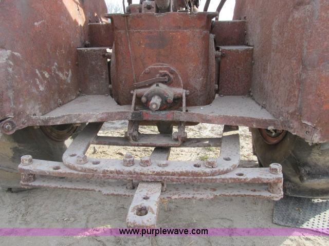 image for item B2642 McCormick WBK tractor