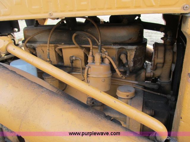 image for item B2643 Allis Chalmers TL10 tractor loader