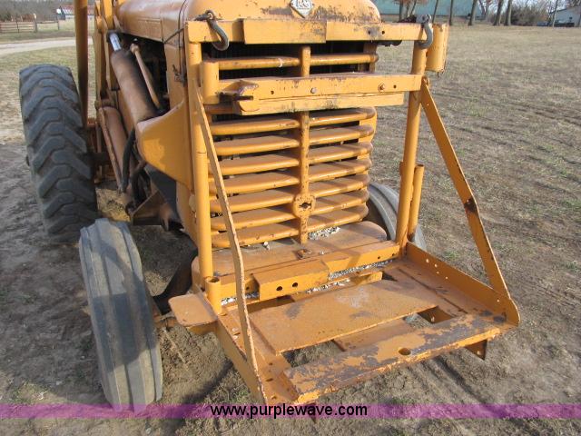 image for item B2643 Allis Chalmers TL10 tractor loader