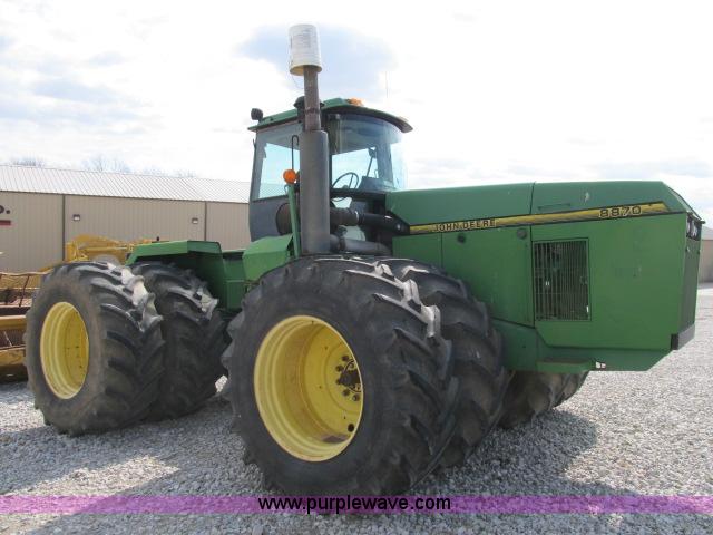 image for item B2647 1996 John Deere 8870 4WD tractor