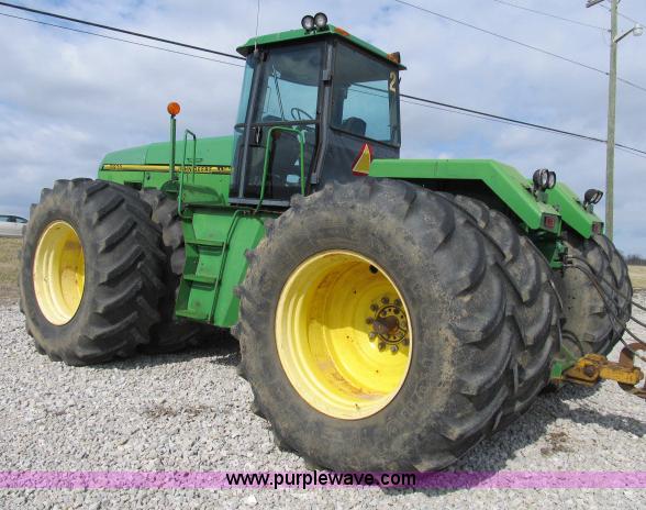 image for item B2647 1996 John Deere 8870 4WD tractor