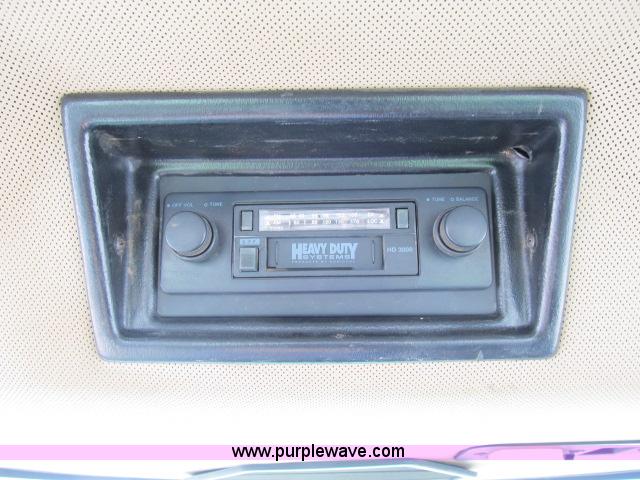 image for item B2647 1996 John Deere 8870 4WD tractor