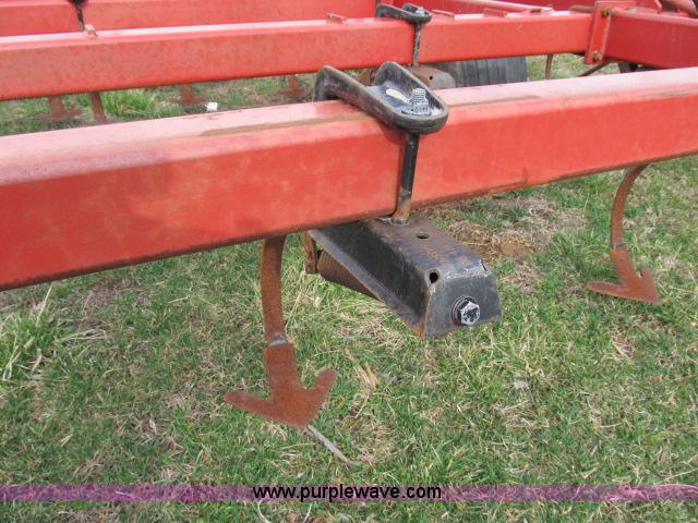 image for item B2652 Case IH 4300 40' field cultivator