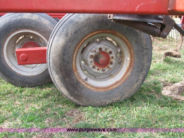 image for item B2652 Case IH 4300 40' field cultivator