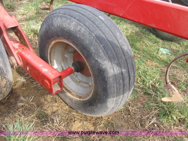 image for item B2652 Case IH 4300 40' field cultivator