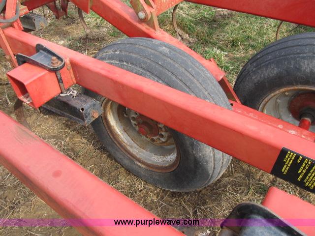 image for item B2652 Case IH 4300 40' field cultivator