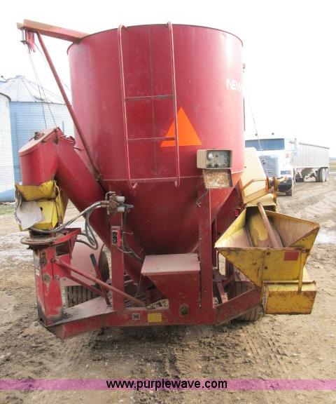 image for item B2654 New Holland 355 grinder/mixer with scales