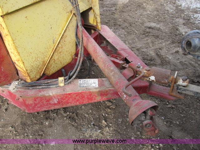 image for item B2654 New Holland 355 grinder/mixer with scales