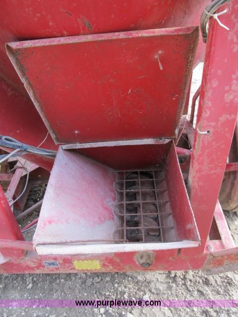 image for item B2654 New Holland 355 grinder/mixer with scales