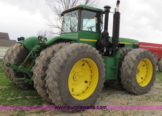 image for item B2664 1982 John Deere 8850 4WD tractor