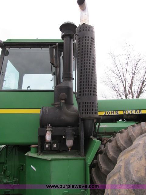 image for item B2664 1982 John Deere 8850 4WD tractor