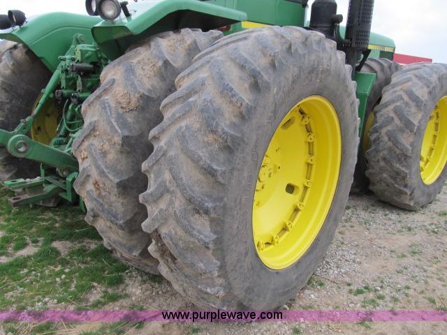 image for item B2664 1982 John Deere 8850 4WD tractor