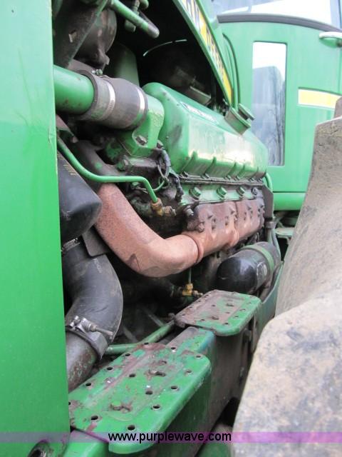 image for item B2664 1982 John Deere 8850 4WD tractor