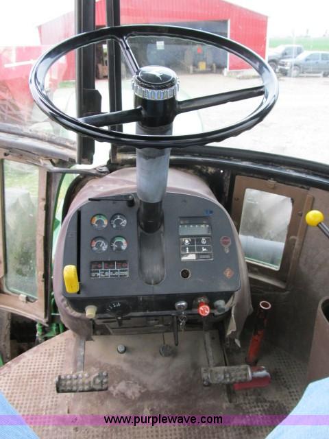 image for item B2664 1982 John Deere 8850 4WD tractor
