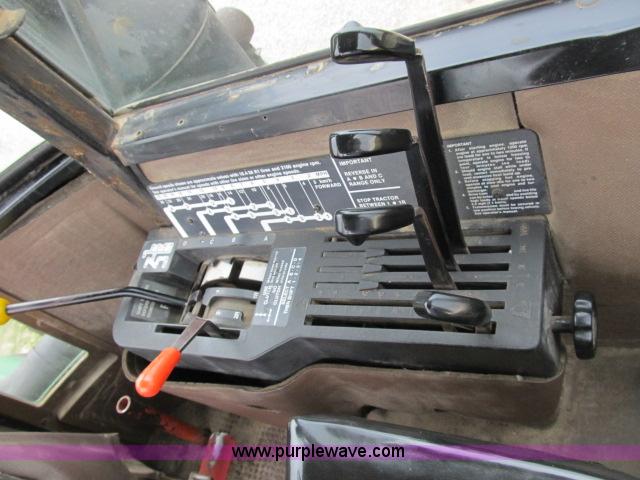 image for item B2664 1982 John Deere 8850 4WD tractor