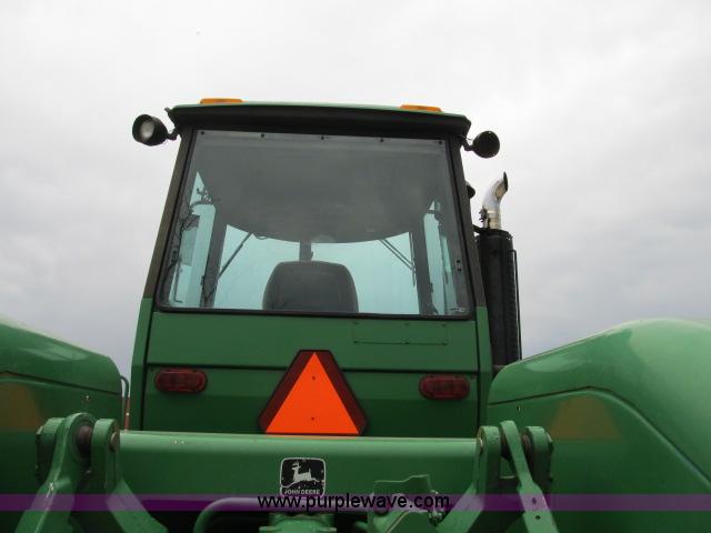 image for item B2664 1982 John Deere 8850 4WD tractor