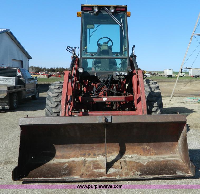 image for item B3556 1988 Versatile 276 II tractor