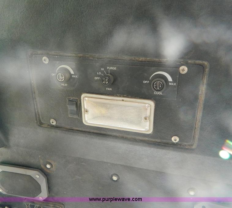 image for item B3556 1988 Versatile 276 II tractor