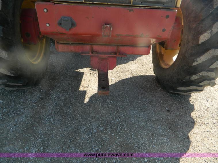 image for item B3556 1988 Versatile 276 II tractor