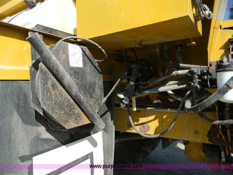 image for item B3557 1995 Ag-Chem TerraGator 1844 self propelled dry applicator