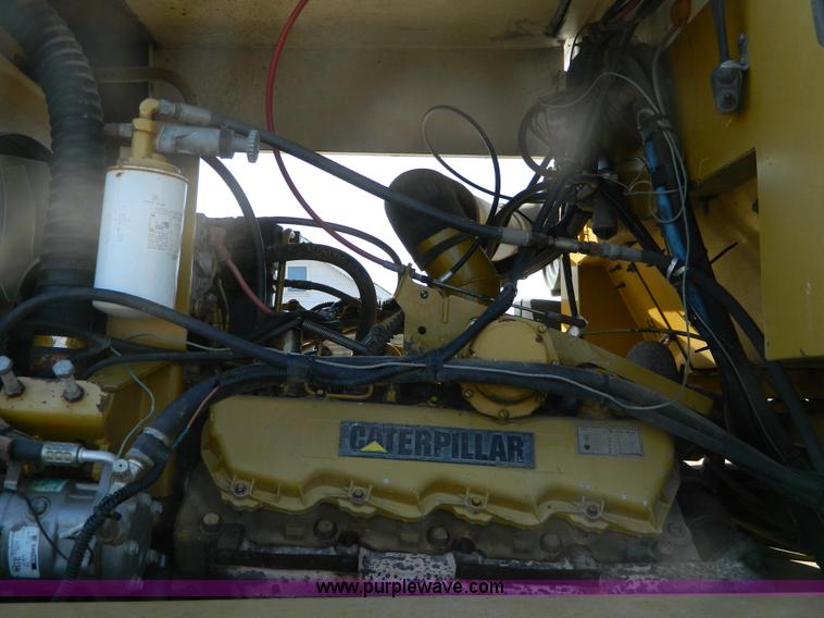 image for item B3557 1995 Ag-Chem TerraGator 1844 self propelled dry applicator