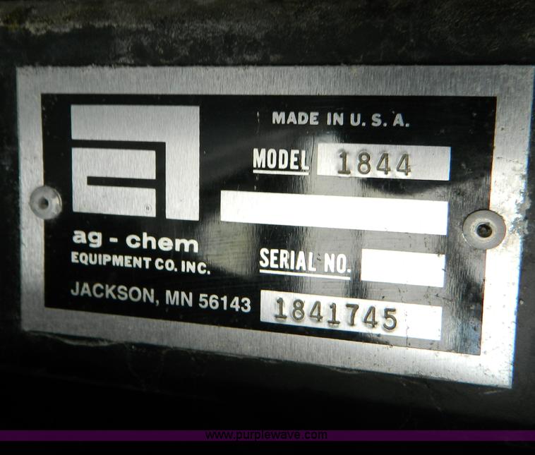 image for item B3557 1995 Ag-Chem TerraGator 1844 self propelled dry applicator