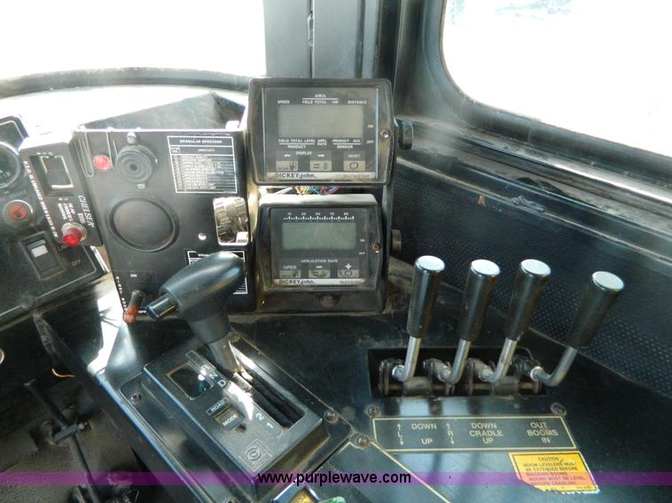 image for item B3557 1995 Ag-Chem TerraGator 1844 self propelled dry applicator