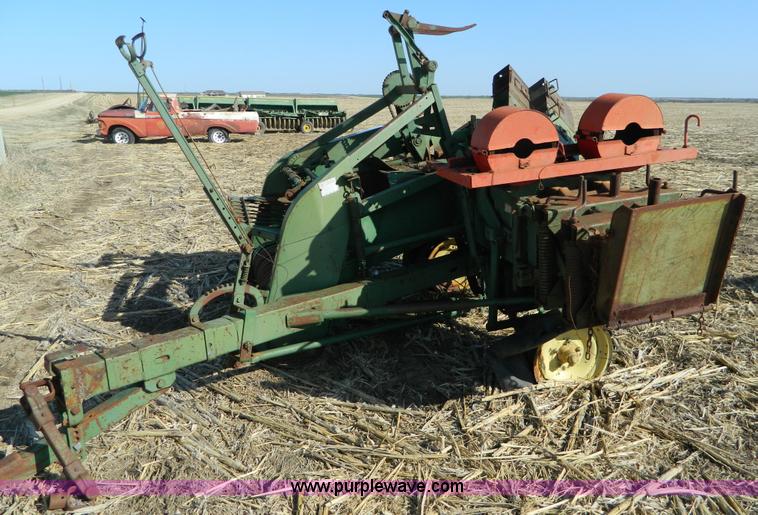 image for item B3558 John Deere square baler