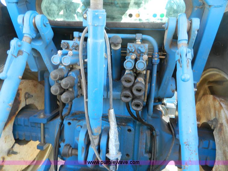image for item B3561 1991 Ford 8730 tractor