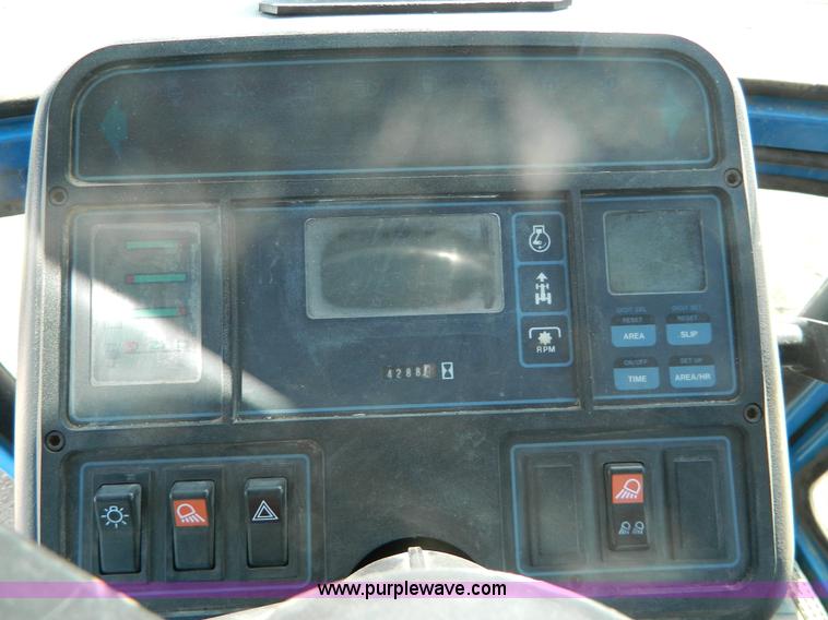 image for item B3561 1991 Ford 8730 tractor