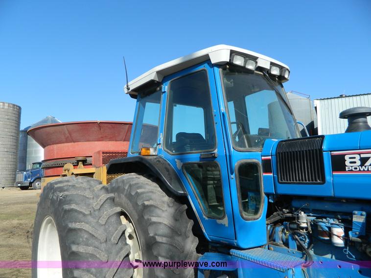 image for item B3561 1991 Ford 8730 tractor