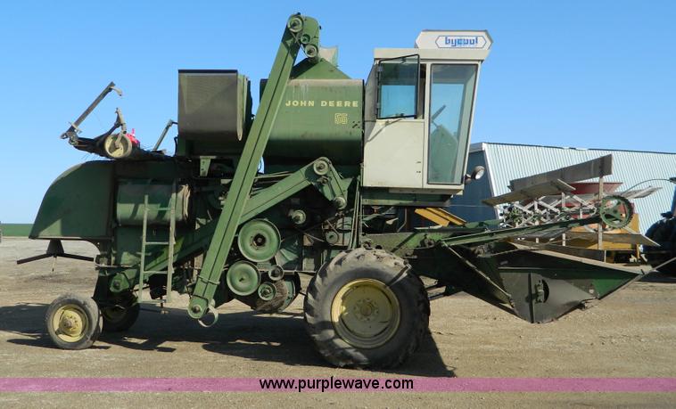 image for item B3562 John Deere 55 combine