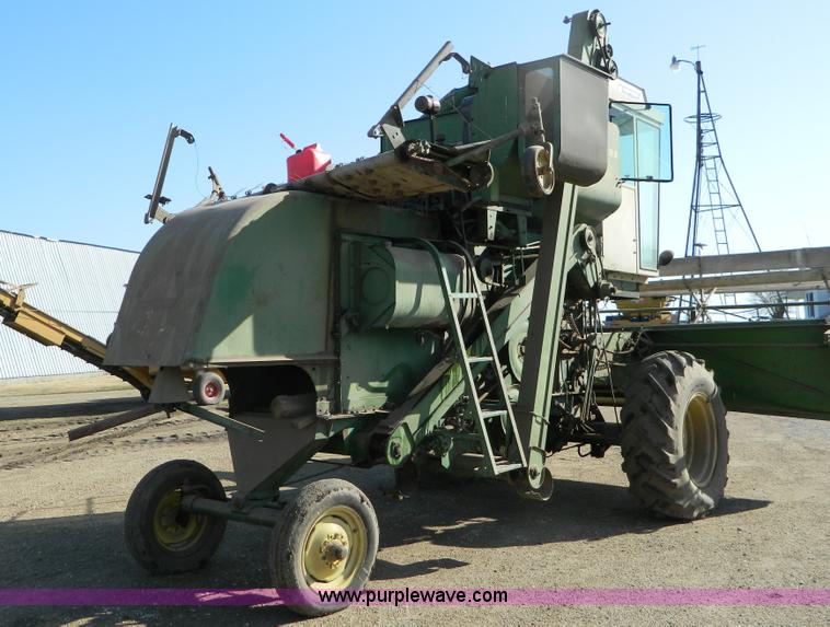 image for item B3562 John Deere 55 combine