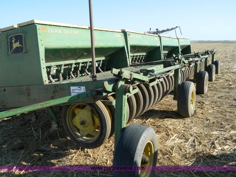 image for item B3563 John Deere 9300H hoe drills