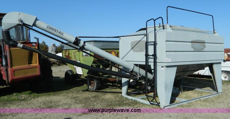 image for item B3564 Convey All BT240 seed tender