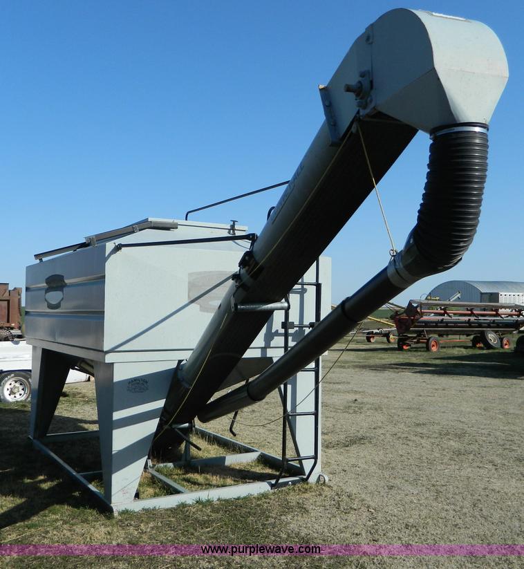 image for item B3564 Convey All BT240 seed tender