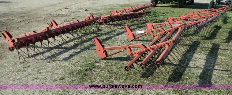 image for item B3565 Sunflower coil spring harrows
