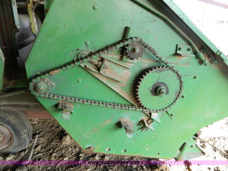 image for item B3568 John Deere pickup reel