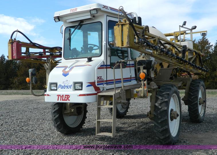 image for item B3569 1997 Tyler Patriot XL self propelled sprayer