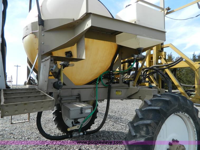 image for item B3569 1997 Tyler Patriot XL self propelled sprayer